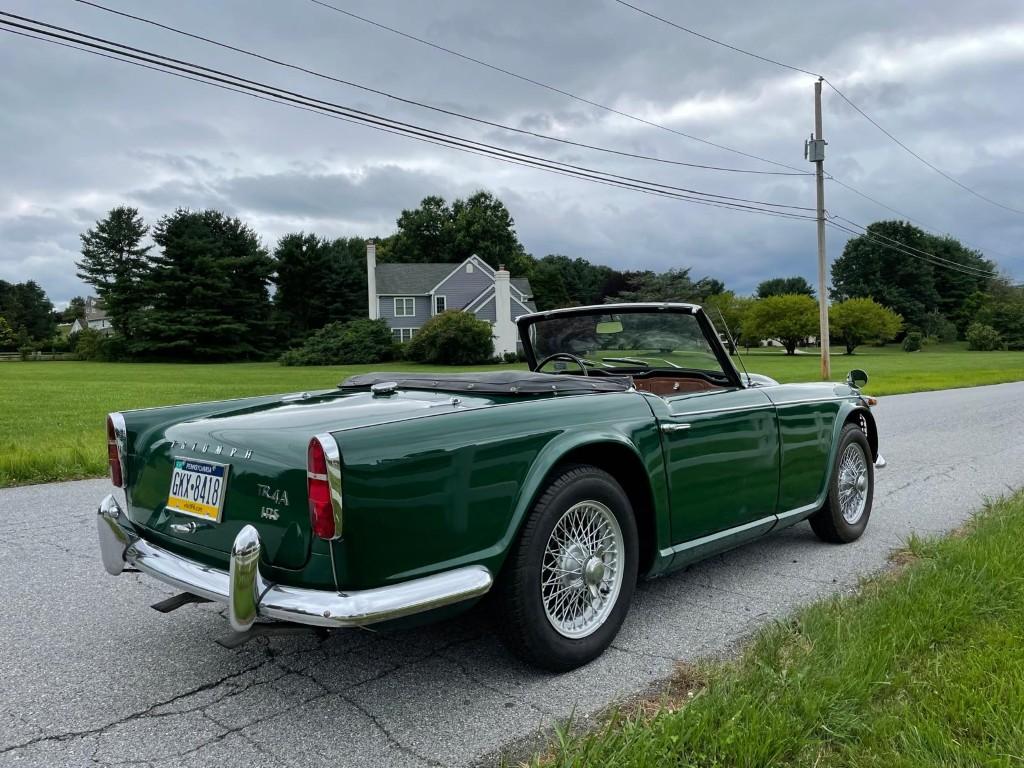 TRIUMPH TR4A IRS OVERDRIVE BRETAGNE ROADSTER